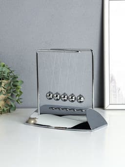 Маятник настольный антистресс «Шары Ньютона. Колыбель техно», хром, 19×19×10 см