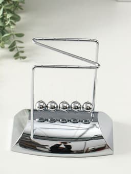 Маятник настольный антистресс «Шары Ньютона. Колыбель техно», хром, 19×19×10 см