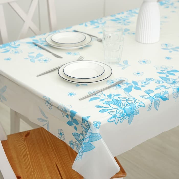 Скатерть без основы одноразовая двухсторонняя «Лилии», 110×180 см, рулон 5 шт., белая
