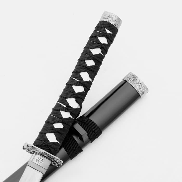 Макет оружия «Сувенирные катаны на подставке 3в1. Чёрный глянец», подарочный набор, ножны дерево, 53 см; 76 см; 101 см