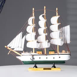 Сувенирная модель корабля «Мортан», борта белые, 33×31×5 см