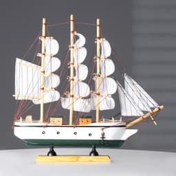 Сувенирная модель корабля «Мортан», борта белые, 33×31×5 см