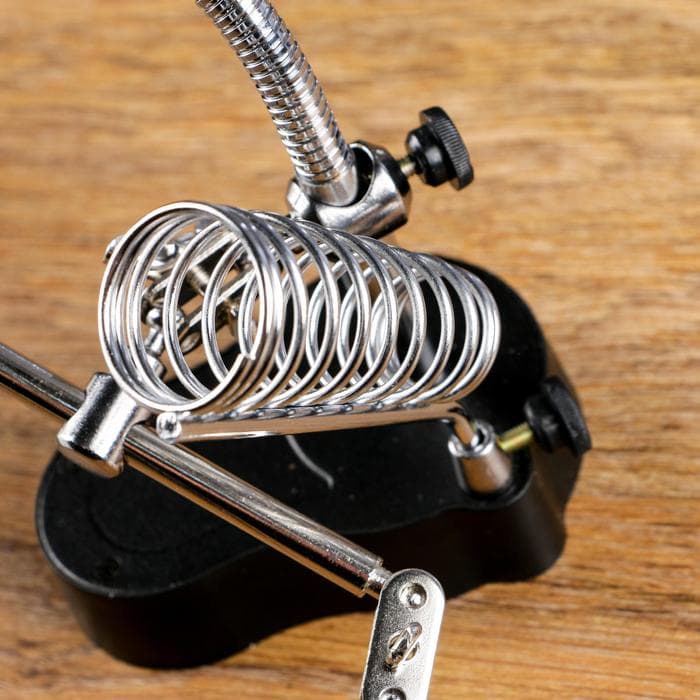 Третья рука для пайки 3.5×12х, d=65 мм, подсветка, 27×9 см