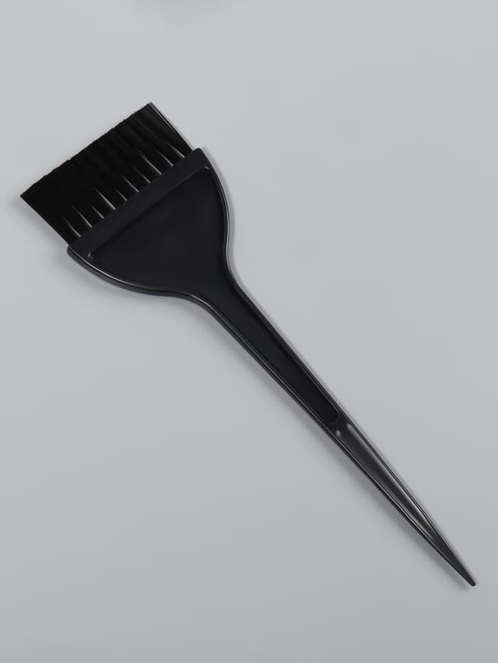 Кисть для окрашивания волос, широкая, 21×6 (±1) см, чёрная