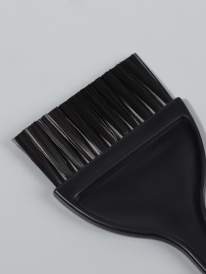 Кисть для окрашивания волос, широкая, 21×6 (±1) см, чёрная