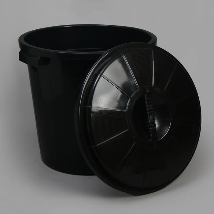 Бак хозяйственно - бытовой, 50 л, полипропилен, с крышкой, чёрный