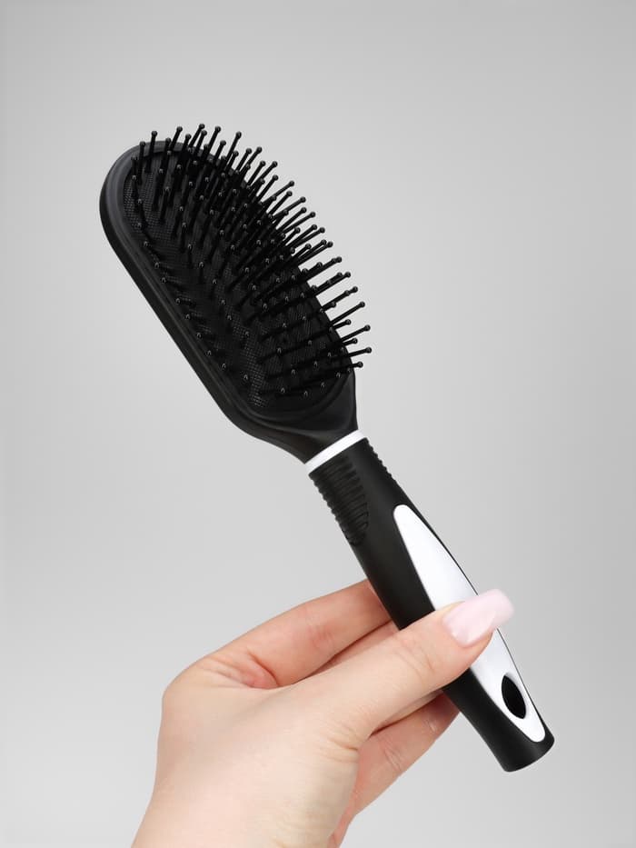 Расчёска массажная, 6.7×24 (±1) см, чёрная