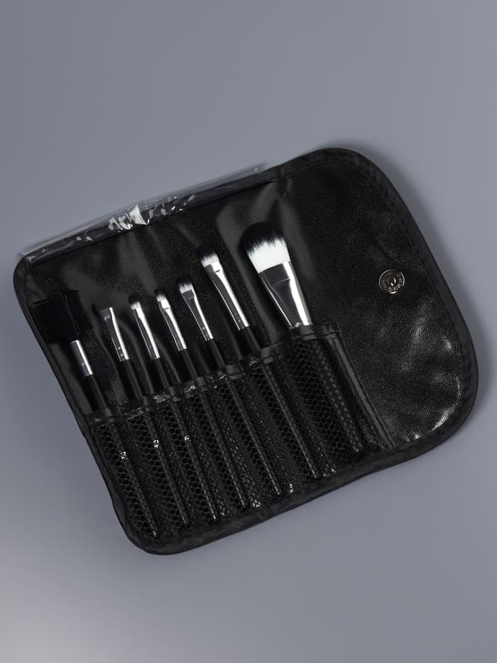Набор кистей для макияжа SMOKY, 7 шт., футляр с кнопкой, чёрный