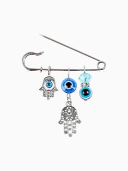 Булавка-оберег 3 подвески «Рука Хамса с бусиной», 5 см, синяя в серебре