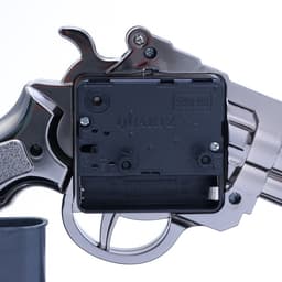 Часы - будильник настольные «Пистолет», дискретный ход, циферблат d=7 см, 13×24 см, АА