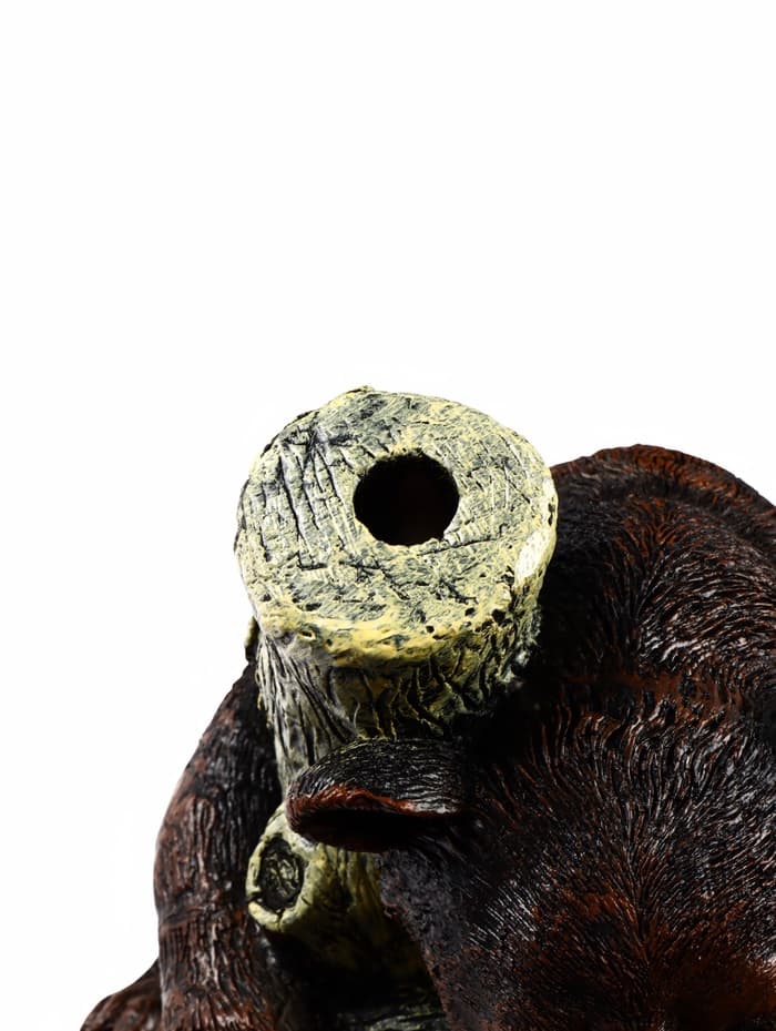 Садовая фигура из полистоуна «Медведь с табличкой», 30×32×53 см