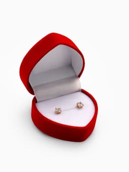 Футляр под кольцо, серьги «Сердце с рамкой из точек», бархатный, 5×5 см (±0.5 см ), красный