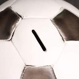 Копилка для денег «Мяч», гипс, 15×15×13 см