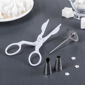 Набор кондитерский Доляна, 4 предмета, 2 насадки d=1.7 см, ножницы кондитерские для переноски украшений, гвоздь d=0.3/3.3 см