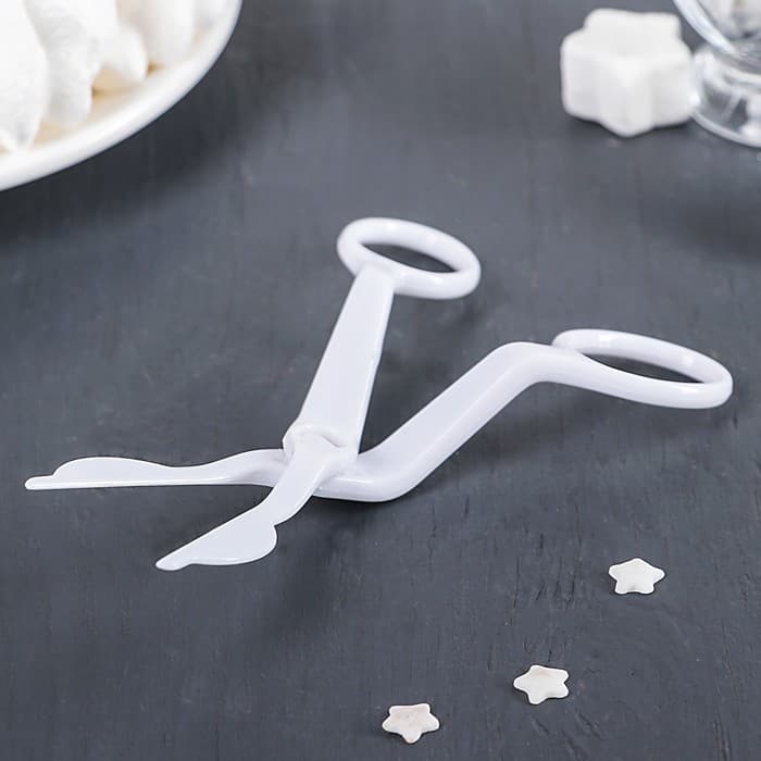 Набор кондитерский Доляна, 4 предмета, 2 насадки d=1.7 см, ножницы кондитерские для переноски украшений, гвоздь d=0.3/3.3 см