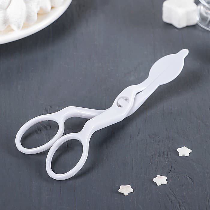 Набор кондитерский Доляна, 4 предмета, 2 насадки d=1.7 см, ножницы кондитерские для переноски украшений, гвоздь d=0.3/3.3 см