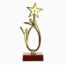 Кубок, наградная фигура «Человек со звездой», золото, подставка пластик красная, 18×6×6 см