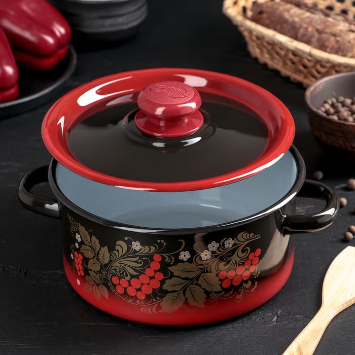 Кастрюля эмалированная «Рябинушка», 2 л, d=18 см, с крышкой, ручка МИКС, чёрная, красная