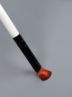 Набор кистей для макияжа SMOKY, 3 шт., 13(±1) см, белый, чёрный