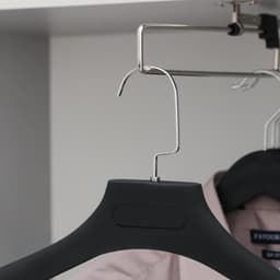 Плечики - вешалка для одежды, размер 48-50, покрытие софт тач, чёрные