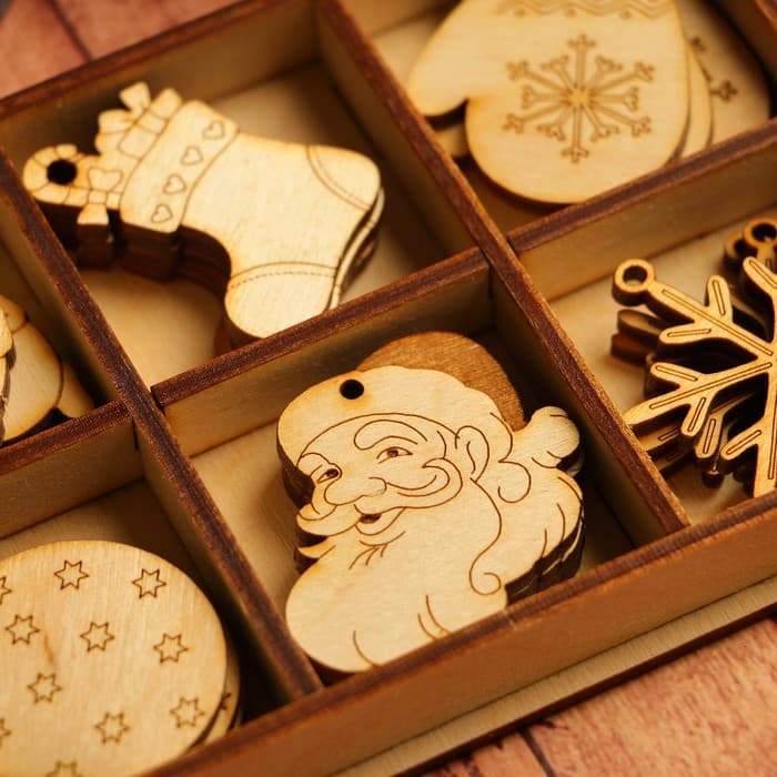 Набор заготовок для творчества «Ёлочные игрушки», 6 видов, 18 шт., размер 4×4 см