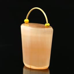 Фигурка - оберег «Ведёрко счастья», селенит