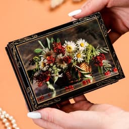 Шкатулка для украшений «Ромашки с ягодами в корзине», 10×14 см, лаковая миниатюра