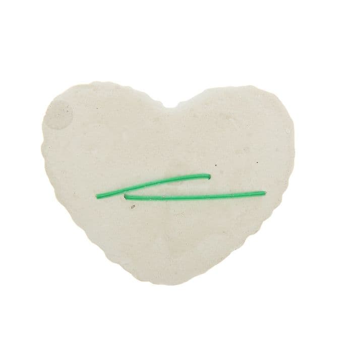 Минерально-солевой камень для грызунов «Земляника», 50 г, белый