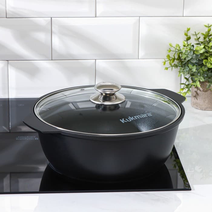 Жаровня KUKMARA «Традиция», 4 л, d=26 см, стеклянная крышка, антипригарное покрытие, чёрная