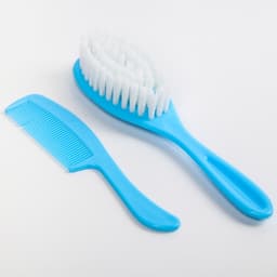 Набор по уходу за ребёнком, 5 предметов: щётка, расчёска, безопасные ножницы, пилочка и щипчики для ногтей, голубой