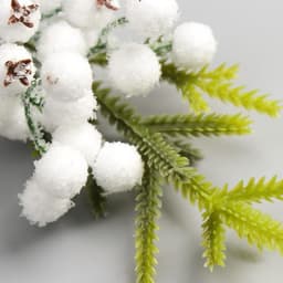 Декор для творчества «Еловая ветка и снежные шары» 22 см