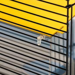 Клетка для грызунов малая, 40×25×22 см, с лабиринтом, колесом и домом, цвет МИКС