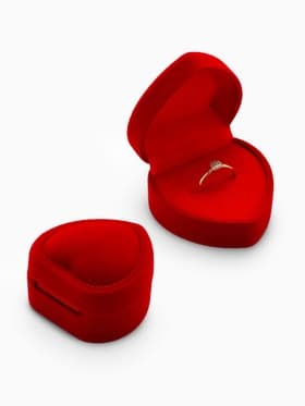 Футляр под кольцо, серьги «Сердце с рамкой из точек», бархатный, 4.5×4.5 см, красный