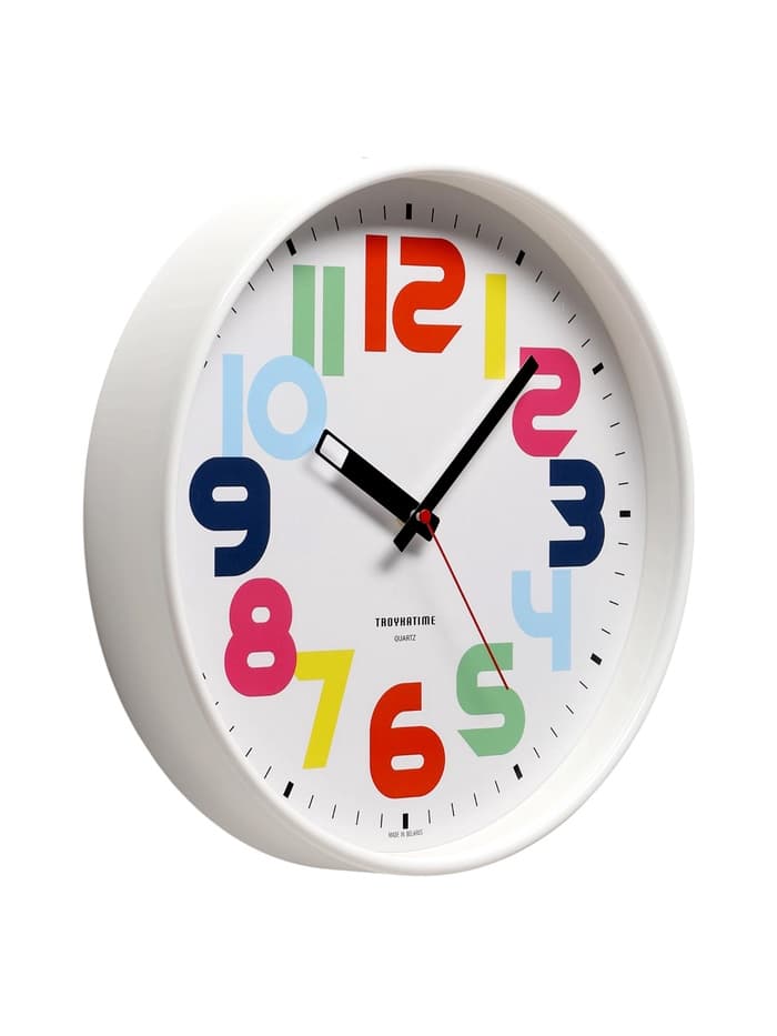 Часы настенные круглые «Классика», белый обод, 30×30 см