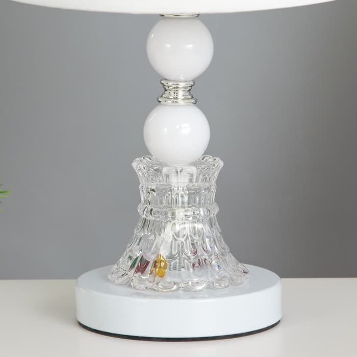 Лампа настольная «Розы» Е27 220 В низ с подсветкой, диоды 39.5×23×23 см RISALUX