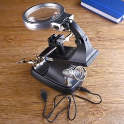 Третья рука для пайки 2.5х, 5х, с подсветкой, 20×21×15 см, 3ААА