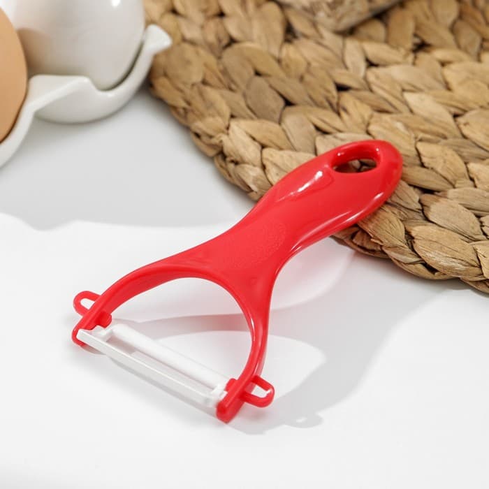 Овощечистка керамическая Доляна «Солнечная», 13 см, красная