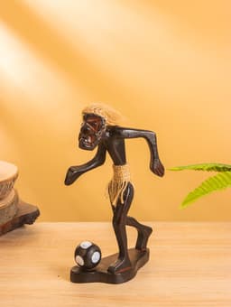 Сувенир «Абориген-футболист», 8×12×21 см, дерево