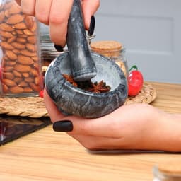 Ступка с пестиком, 75 мл, d=8 см, h=5 см, пестик 9 см, камень, чёрная