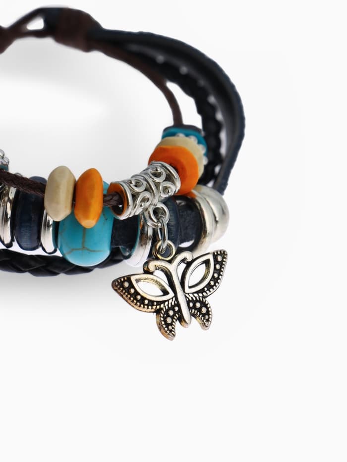 Браслет кожаный с подвеской «Бабочка и Бусины», d=5 см, 3 нити, разноцветный