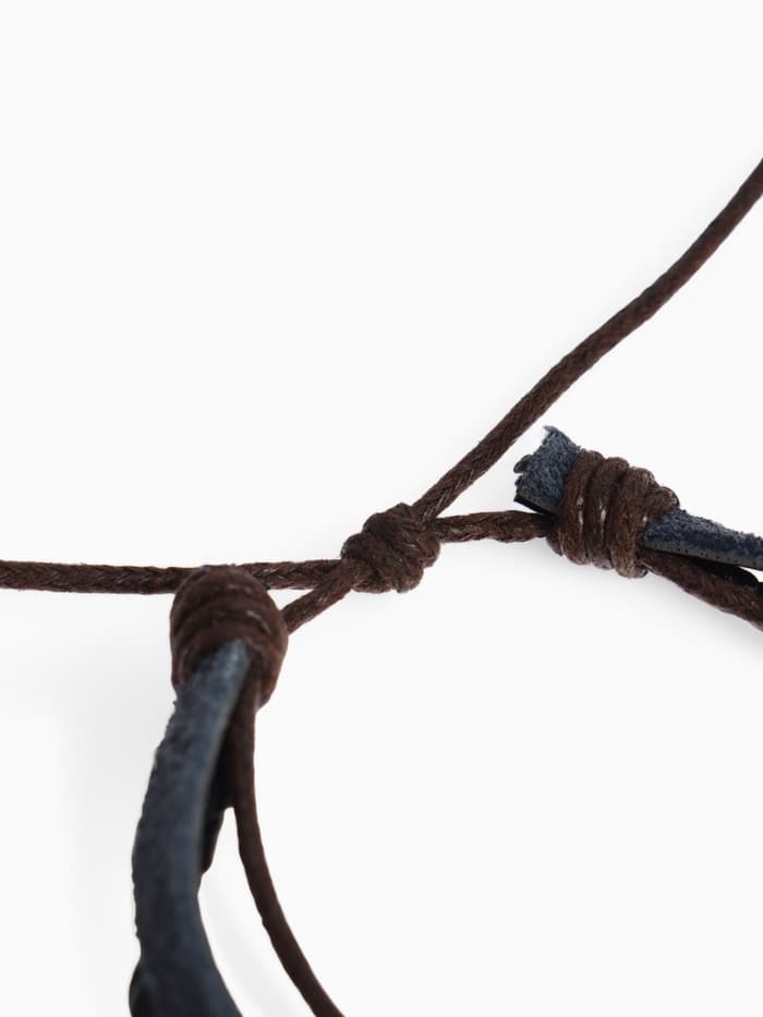 Браслет кожаный с подвеской «Бабочка и Бусины», d=5 см, 3 нити, разноцветный