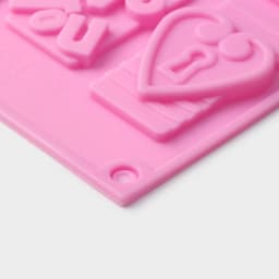 Форма для конфет и шоколада Доляна «Любовь», силикон, 28.7×17.4 см, 16 ячеек (4.7×3.8 см), МИКС