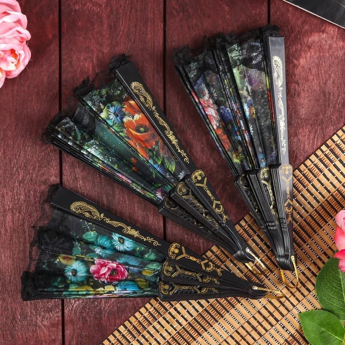 Веер складной «Цветы», 24 см, пластик, МИКС