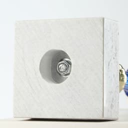 Кубок 132A, наградная фигура, золото, подставка камень, 28×10×9 см