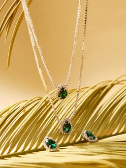 Набор 2 предмета: серьги, колье «Жаклин», дуэт, капля, цвет бело-изумрудный в серебре, 45 см
