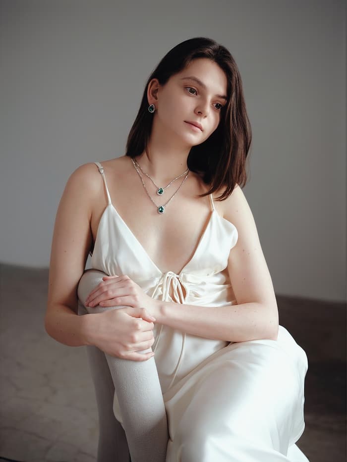 Набор 2 предмета: серьги, колье «Жаклин», дуэт, капля, цвет бело-изумрудный в серебре, 45 см