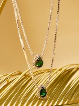 Набор 2 предмета: серьги, колье «Жаклин», дуэт, капля, цвет бело-изумрудный в серебре, 45 см