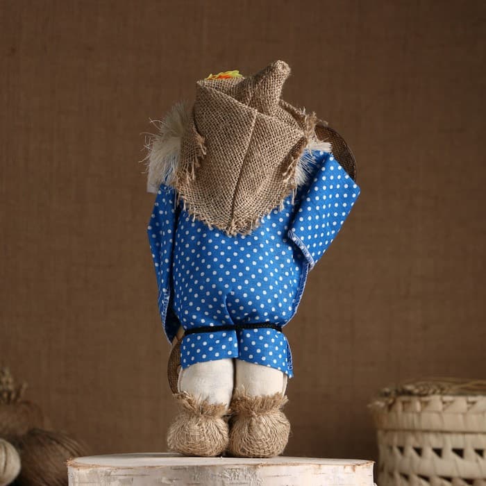 Фигурка - оберег «Домовой. Славуся в льняном колпаке, с ложкой и подковой», МИКС