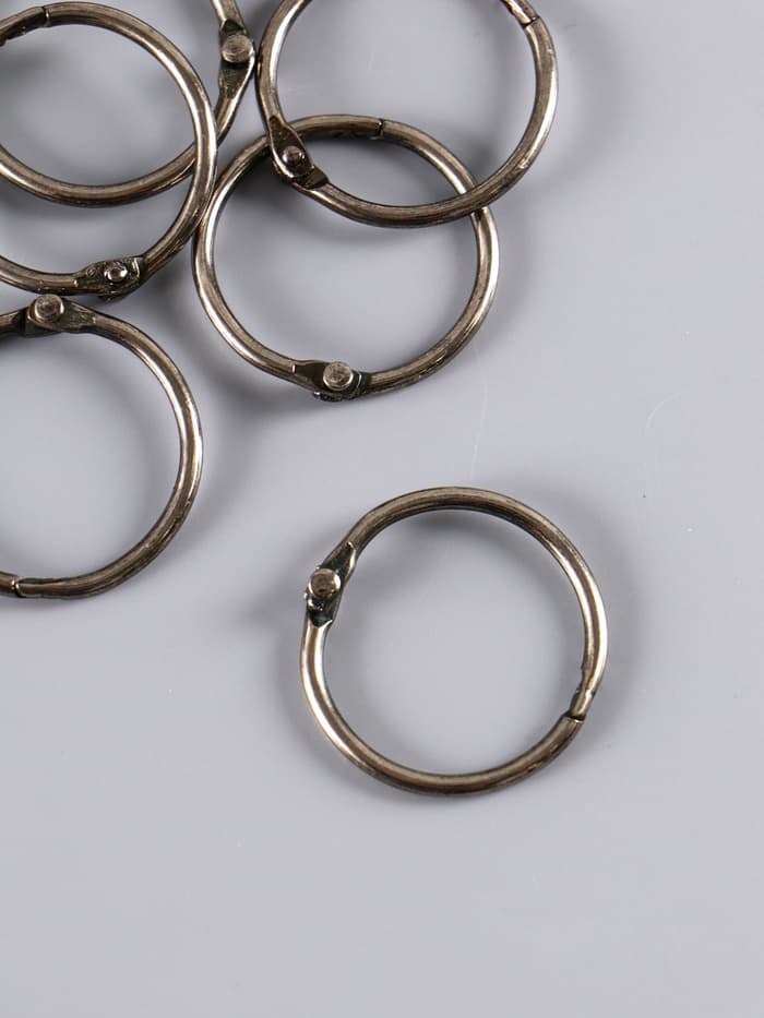 Набор колец для творчества (для фотоальбомов) «Чёрное», внутренний d=2.5 см, внешний d=3 см, 6 шт.