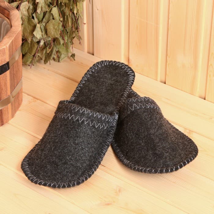 Набор для бани «Мужской», 5 предметов: шапка, коврик, рукавица, тапочки, сумка, шерсть 30%, полиэфир 70%, тёмный, «Добропаровъ»